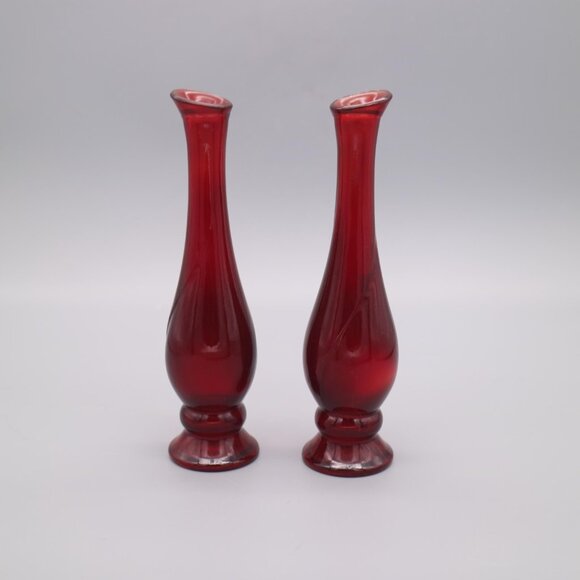 Vintage Avon Ruby Red Glass Bud Vase Apothecary Spout (Set of 3) - Picture 6 of 8